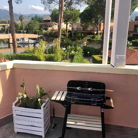 Casa Filu’ A Portorosa Baia Dei Delfini Appartamento *