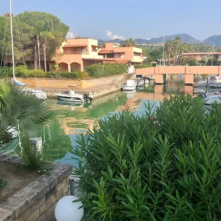 Casa Filu’ A Portorosa Baia Dei Delfini Appartamento